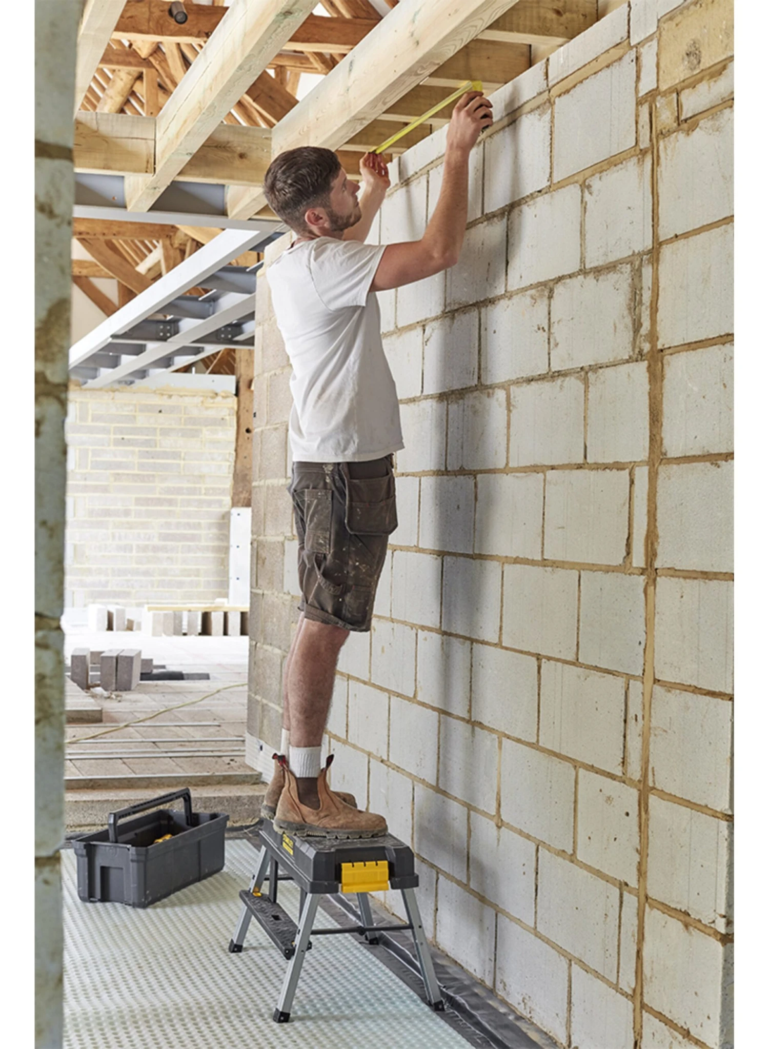 STANLEY FMST81083-1 3-in-1 25” Gereedschapskoffer Met Trapje - Afbeelding 9